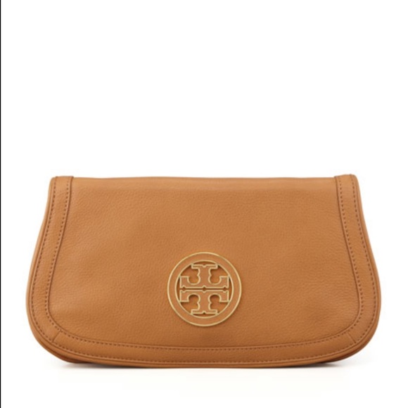 Tory Burch Handbags - Tory Burch Amanda Logo Clutch